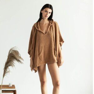 Sunday Citizen Nube Hooded Poncho Camel Tan Women's One Size Comfy Cozy Soft